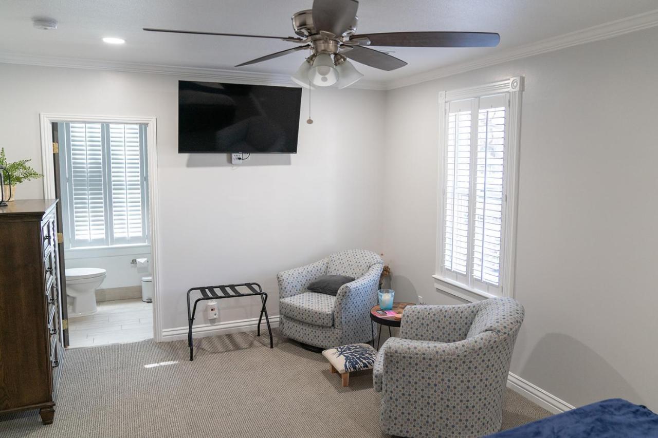 Tyler Inn At Zion Rockville Bagian luar foto
